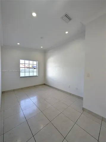 7199 W 30th Court Hialeah FL 33018