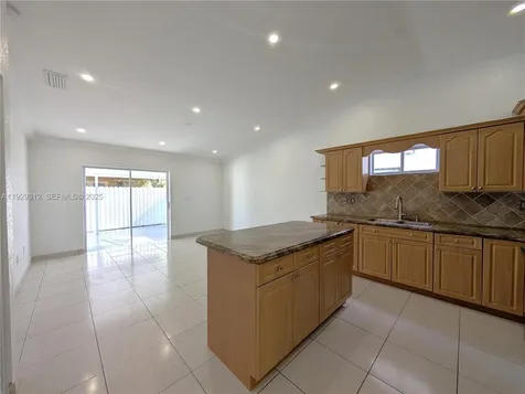 7199 W 30th Court Hialeah FL 33018