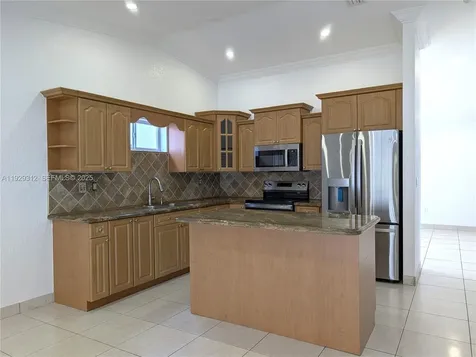 7199 W 30th Court Hialeah FL 33018