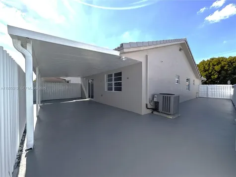 7199 W 30th Court Hialeah FL 33018