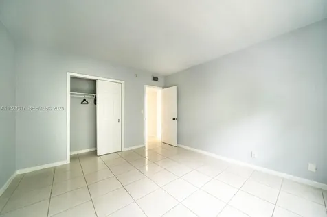 1400 NE 57th Street Oakland Park FL 33334