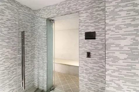 16001 Collins Avenue Sunny Isles Beach FL 33160