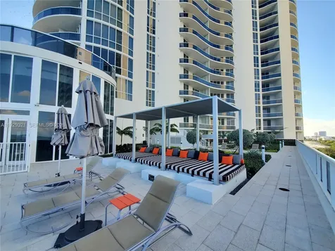 16001 Collins Avenue Sunny Isles Beach FL 33160