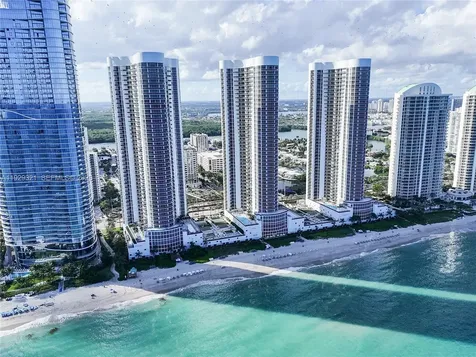 16001 Collins Avenue Sunny Isles Beach FL 33160