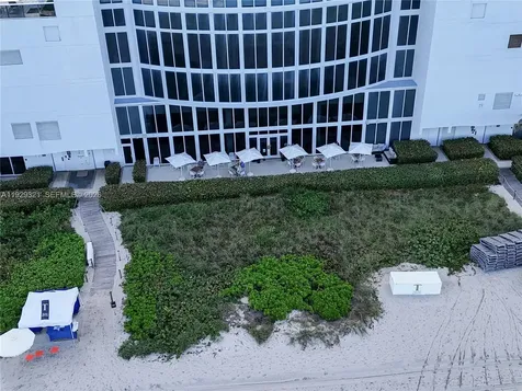 16001 Collins Avenue Sunny Isles Beach FL 33160