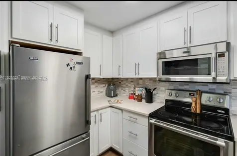 7173 Orange Drive Davie FL 33314