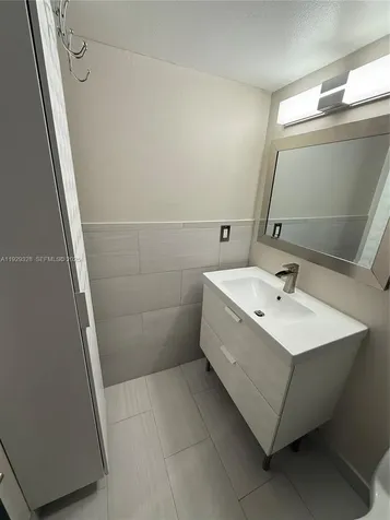 7173 Orange Drive Davie FL 33314