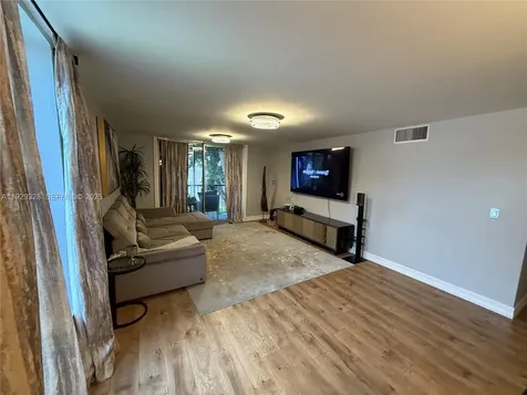 7173 Orange Drive Davie FL 33314