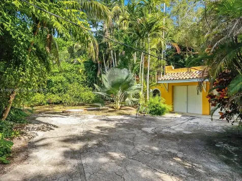 4190 Ingraham Highway Miami FL 33133
