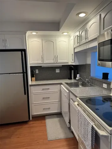 345 Ocean Drive Miami Beach FL 33139