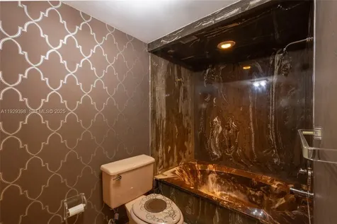 2851 NE 183rd Street Aventura FL 33160