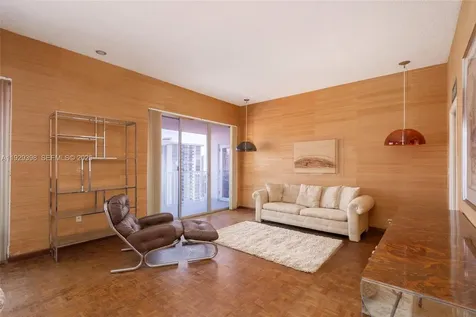 2851 NE 183rd Street Aventura FL 33160