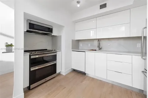 221 Jefferson Avenue Miami Beach FL 33139