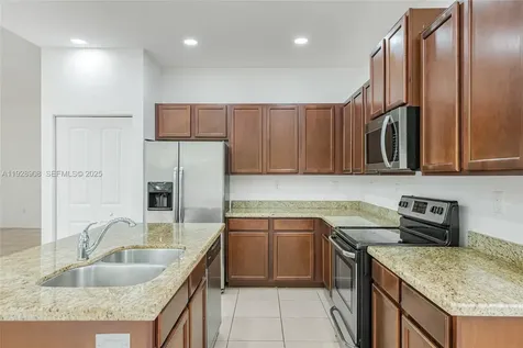 11863 SW 253rd Terrace Homestead FL 33032