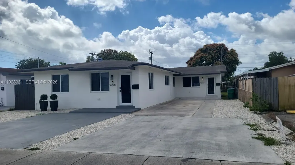 9228 SW 37th Street Miami FL 33165