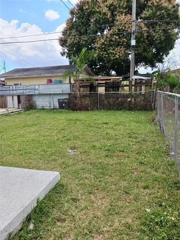 9228 SW 37th Street Miami FL 33165