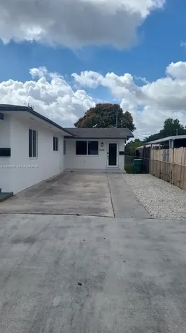 9228 SW 37th Street Miami FL 33165