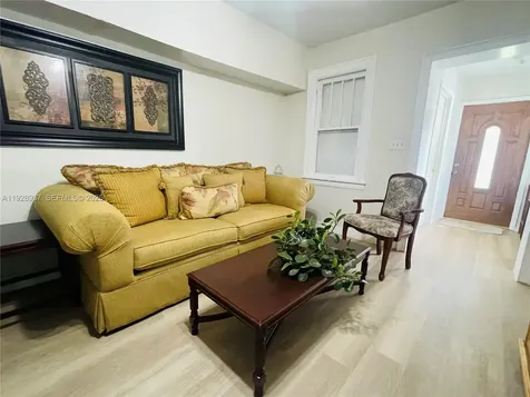 2045 NW 34th Street Miami FL 33142