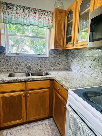 2045 NW 34th Street Miami FL 33142