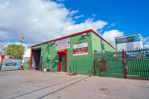 5201 NW 36th Avenue Miami FL 33142