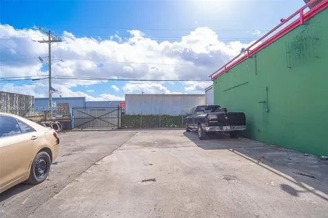 5201 NW 36th Avenue Miami FL 33142