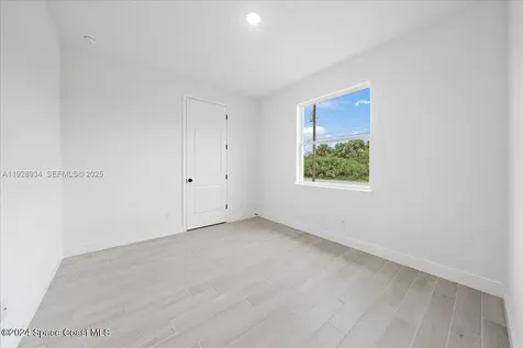 2139 Sans Souci SE Avenue Palm Bay FL 32909
