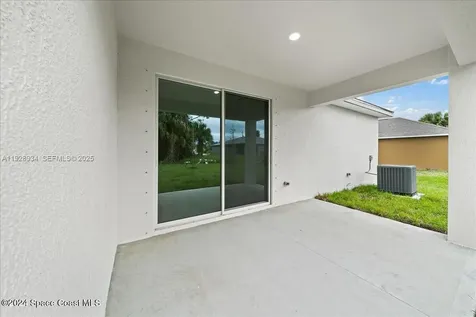 2139 Sans Souci SE Avenue Palm Bay FL 32909