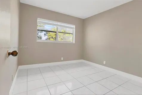 1333 S Dixie Highway Deerfield Beach FL 33441