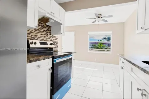 1333 S Dixie Highway Deerfield Beach FL 33441