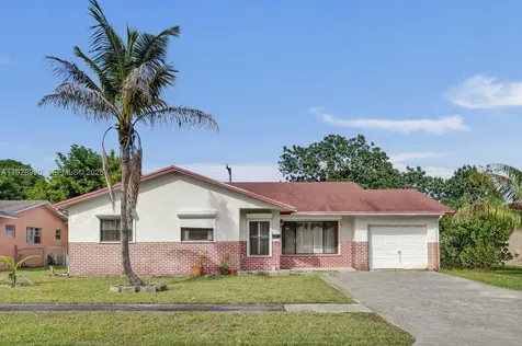 4781 NW 19th Court Lauderhill FL 33313