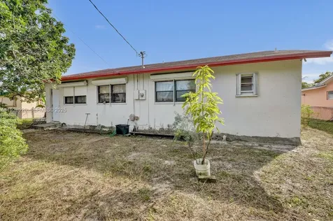 4781 NW 19th Court Lauderhill FL 33313