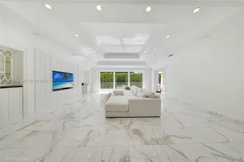 55 La Gorce Circle Miami Beach FL 33141