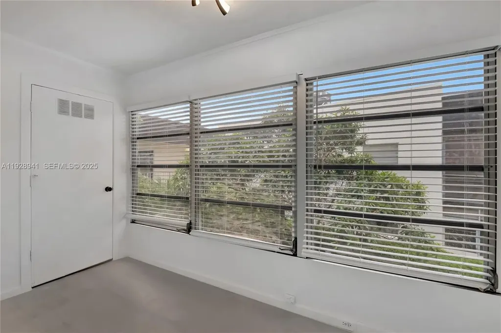 708 Normandy O Delray Beach FL 33484
