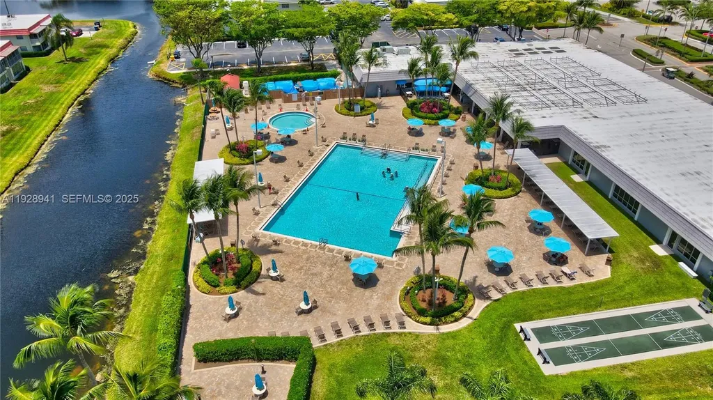 708 Normandy O Delray Beach FL 33484