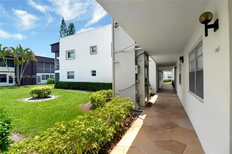 708 Normandy O Delray Beach FL 33484