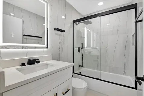 708 Normandy O Delray Beach FL 33484