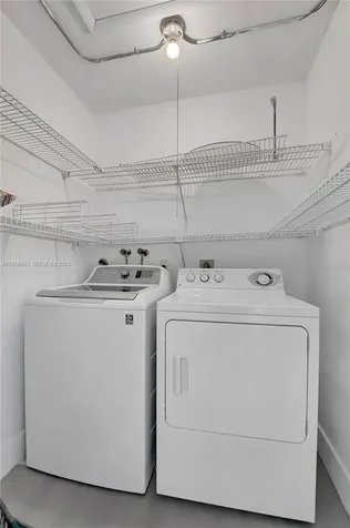708 Normandy O Delray Beach FL 33484