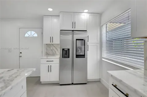 708 Normandy O Delray Beach FL 33484
