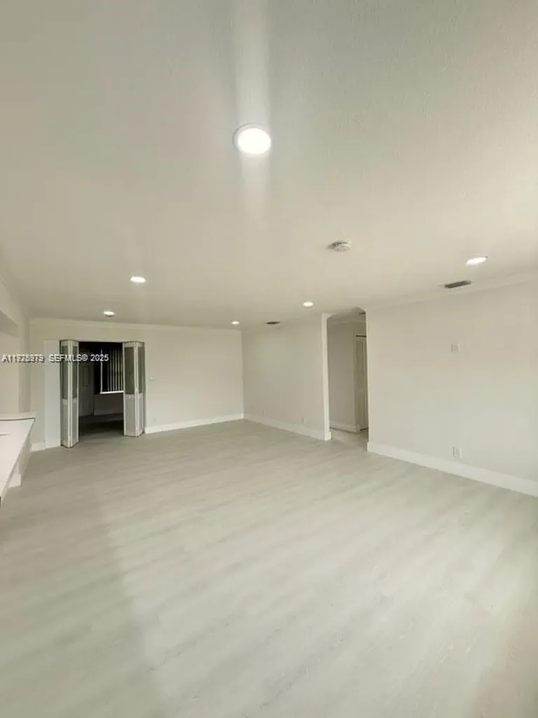 4529 SW 24th Street Fort Lauderdale FL 33317