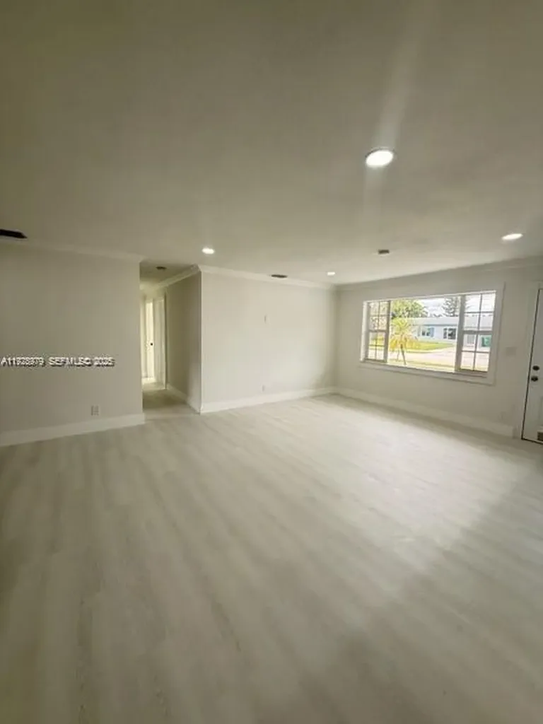 4529 SW 24th Street Fort Lauderdale FL 33317