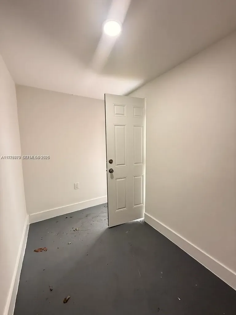 4529 SW 24th Street Fort Lauderdale FL 33317