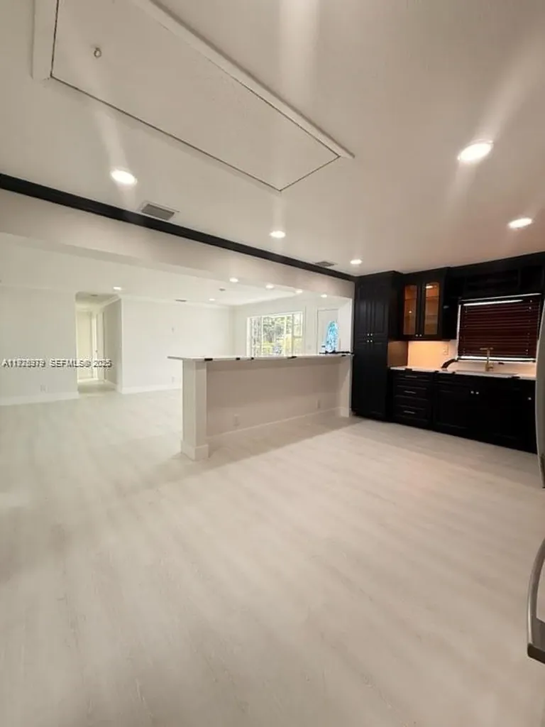4529 SW 24th Street Fort Lauderdale FL 33317