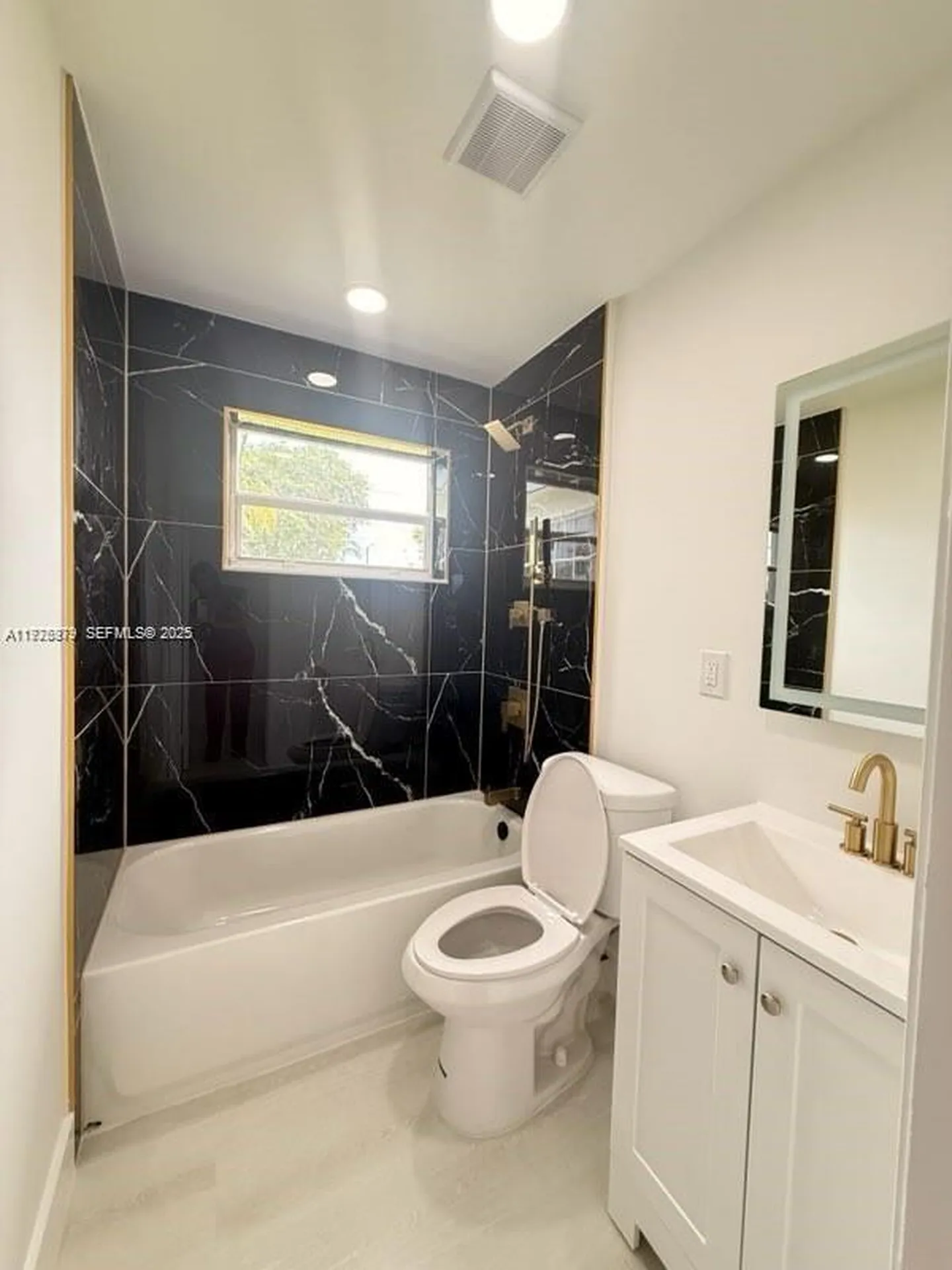 4529 SW 24th Street Fort Lauderdale FL 33317