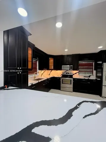 4529 SW 24th Street Plantation FL 33317