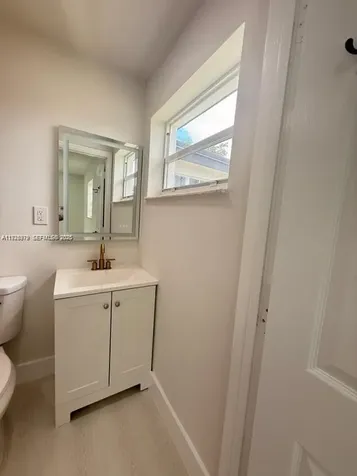 4529 SW 24th Street Plantation FL 33317
