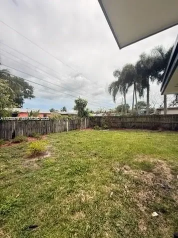 4529 SW 24th Street Plantation FL 33317
