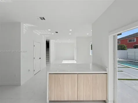 15064 SW 30th Terrace Miami FL 33185