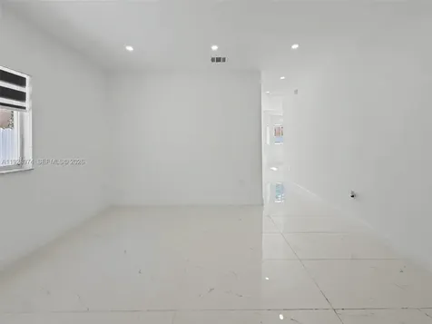 15064 SW 30th Terrace Miami FL 33185