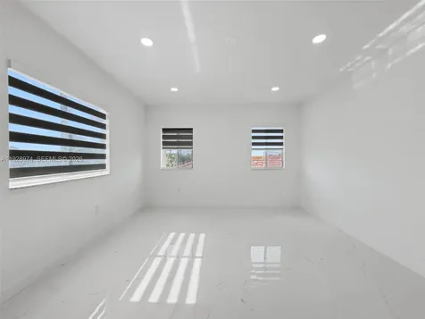 15064 SW 30th Terrace Miami FL 33185