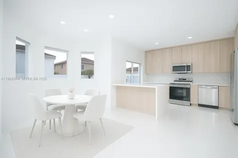 15064 SW 30th Terrace Miami FL 33185